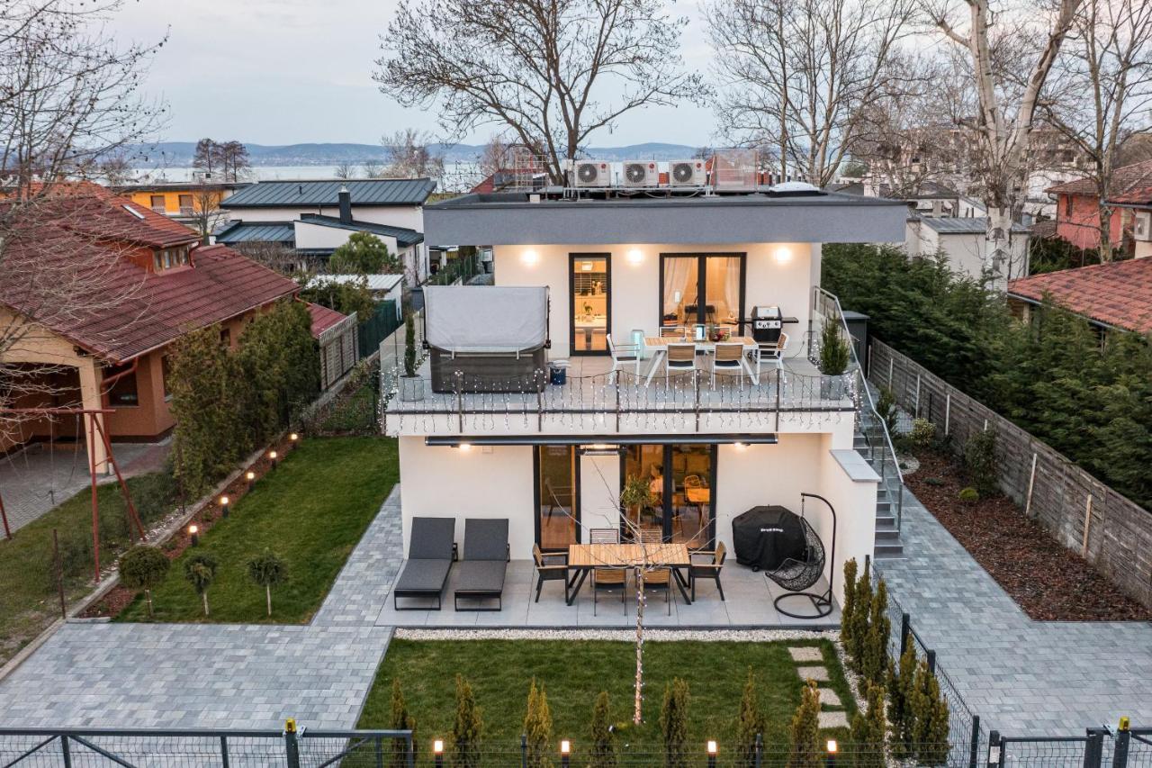 Balatonic Sky Apartment Zamardi Bagian luar foto