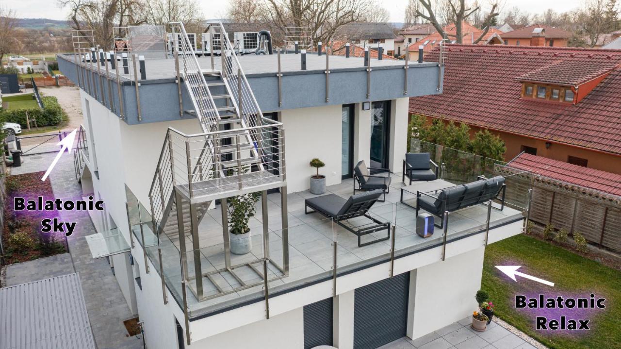 Balatonic Sky Apartment Zamardi Bagian luar foto