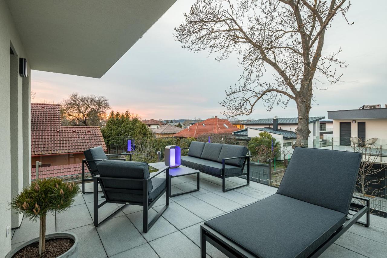 Balatonic Sky Apartment Zamardi Bagian luar foto