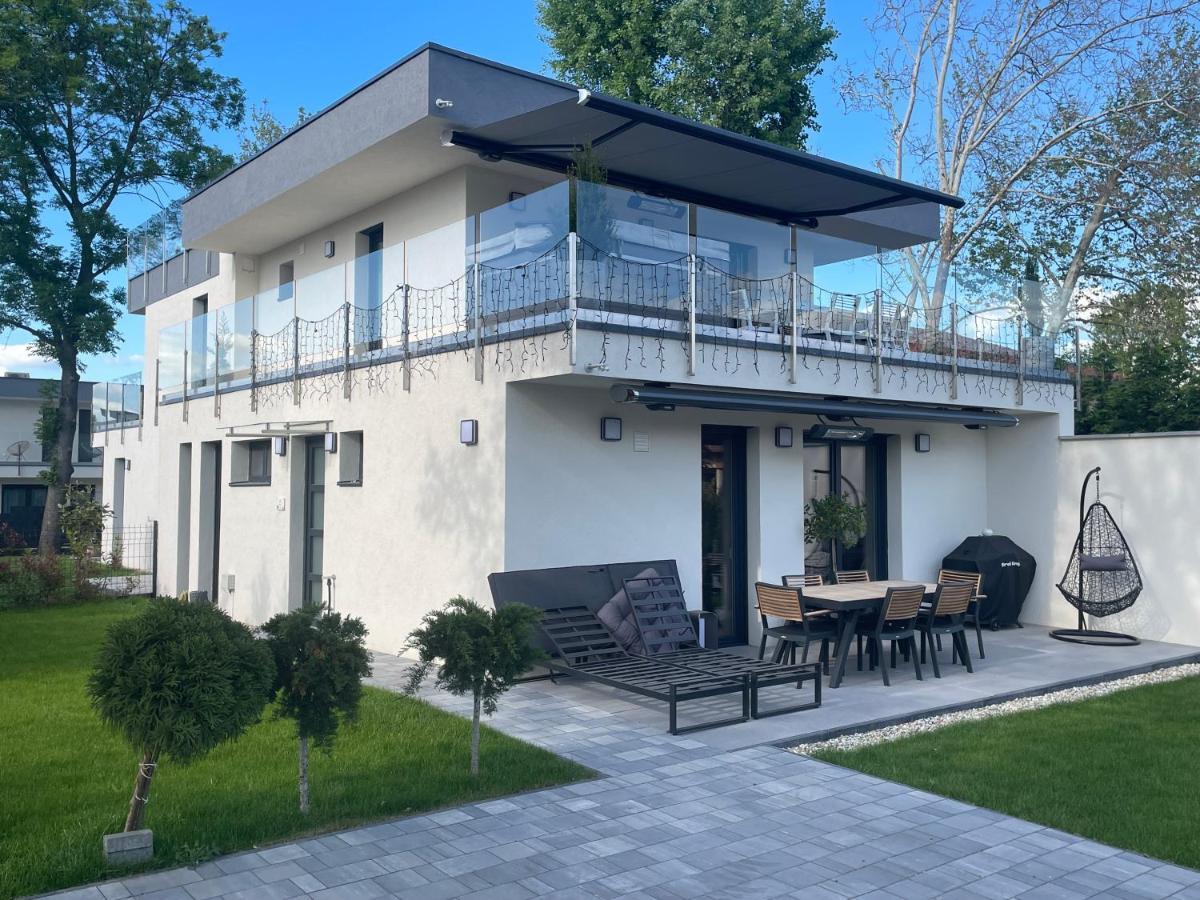 Balatonic Sky Apartment Zamardi Bagian luar foto